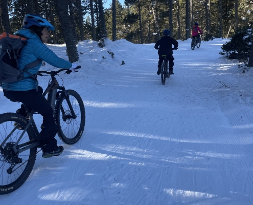 VTT sur neige en famille
